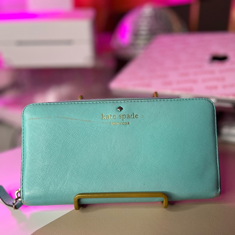 KATE SPADE ♠️ Robin Egg Blue Zippy Wallet 😍🪺